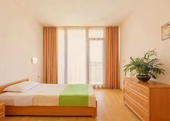 Konstantin In Trakia Plaza Apartman Napospart