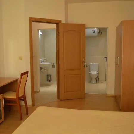 Konstantin In Trakia Plaza ساني بيتش