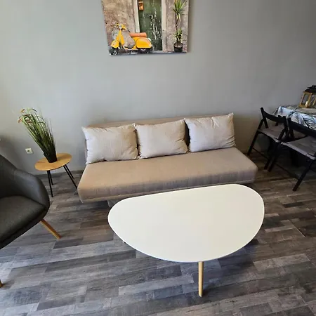 Konstantin Apartment