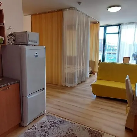 Konstantin In Trakia Plaza شقة